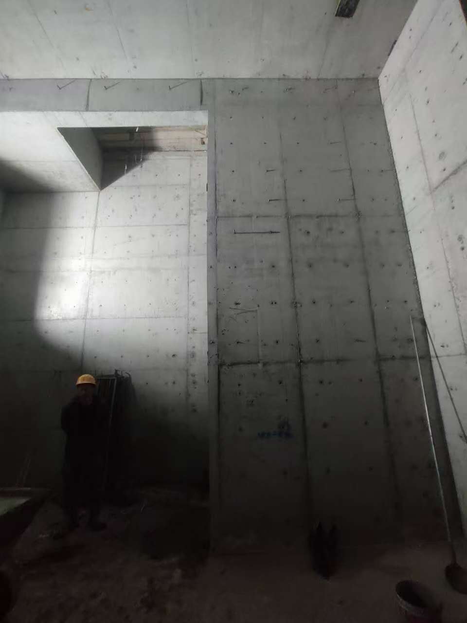 泉州墙上开槽钢筋断了有影响吗